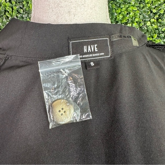 Black thin cardigan nwt - Picture 3 of 11